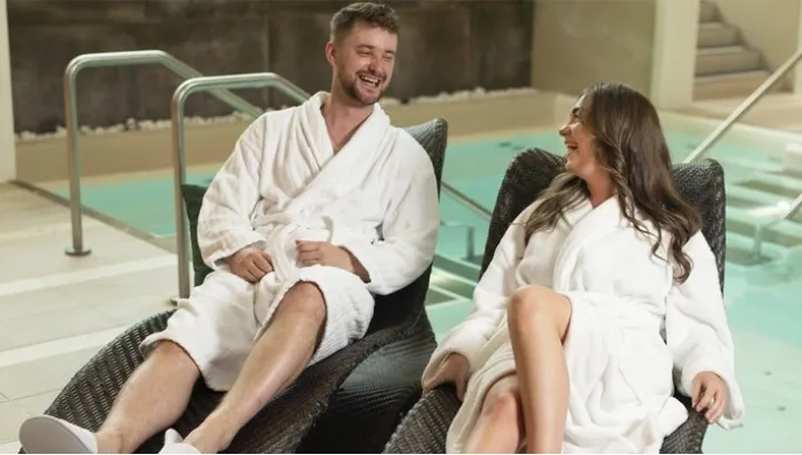 Pool towel hire london